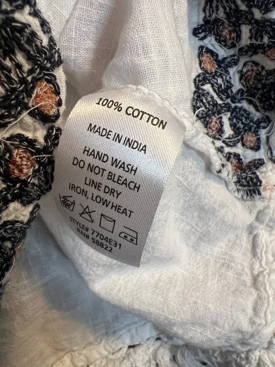 Max Studio 100% Cotton Boho Embroidered White Sleeveless Linen-Blend Tank Top - Picture 3 of 3